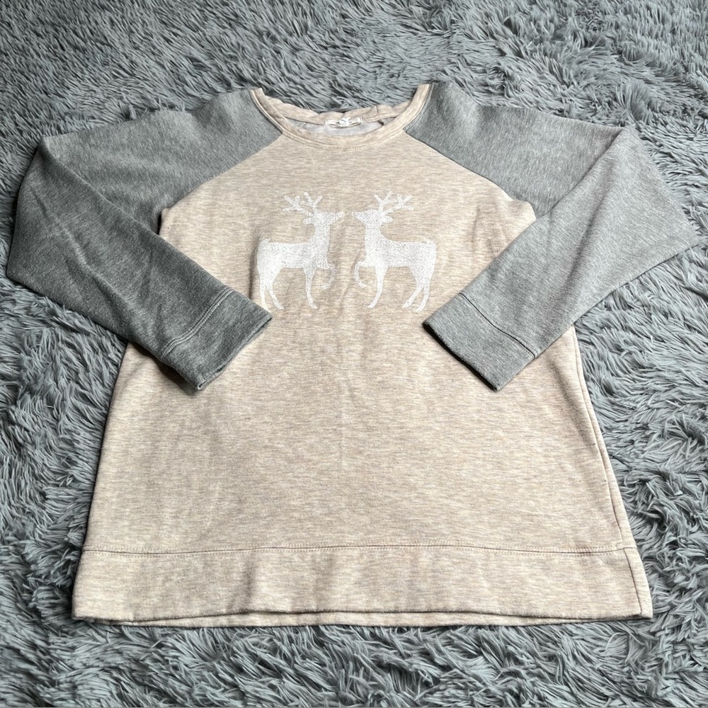 Maurices Sweatshirt Women Medium Deer Soft Lightweight Cream Gray Long Sleeve
